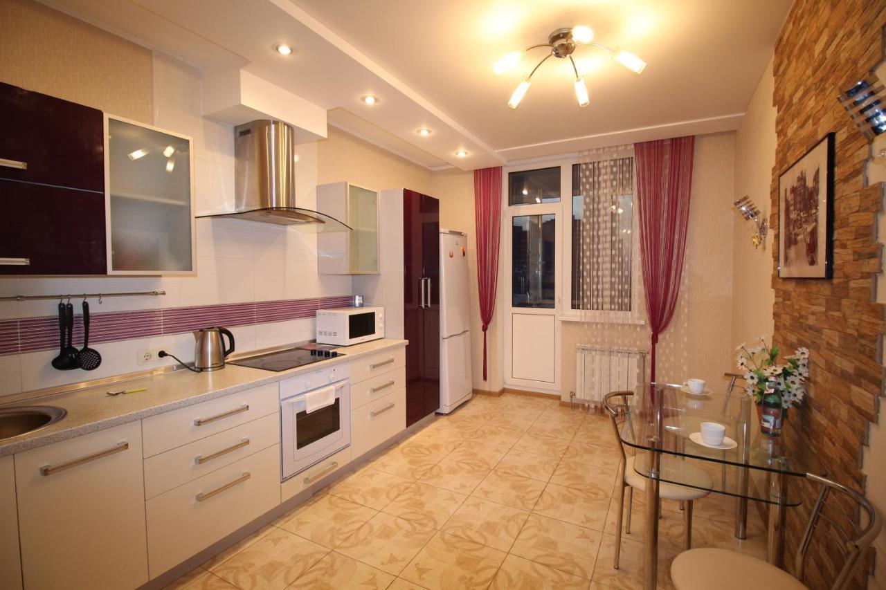 Panoramic view Lux apartment on Metro Osokorky Kijów Zewnętrze zdjęcie