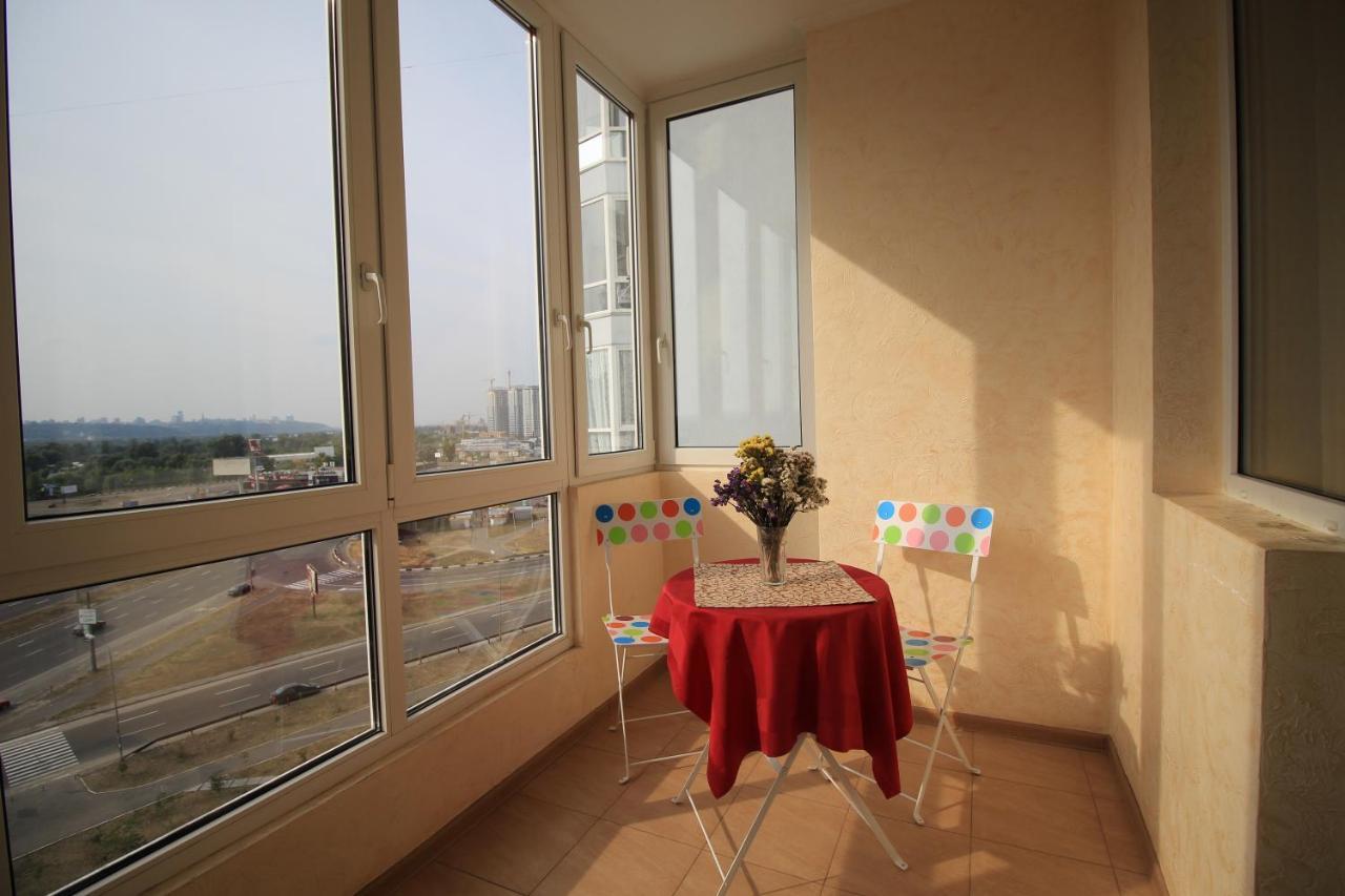 Panoramic view Lux apartment on Metro Osokorky Kijów Zewnętrze zdjęcie